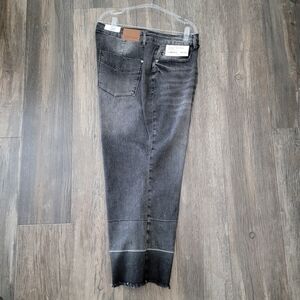 Judy Blue Dark Gray Cropped Jeans